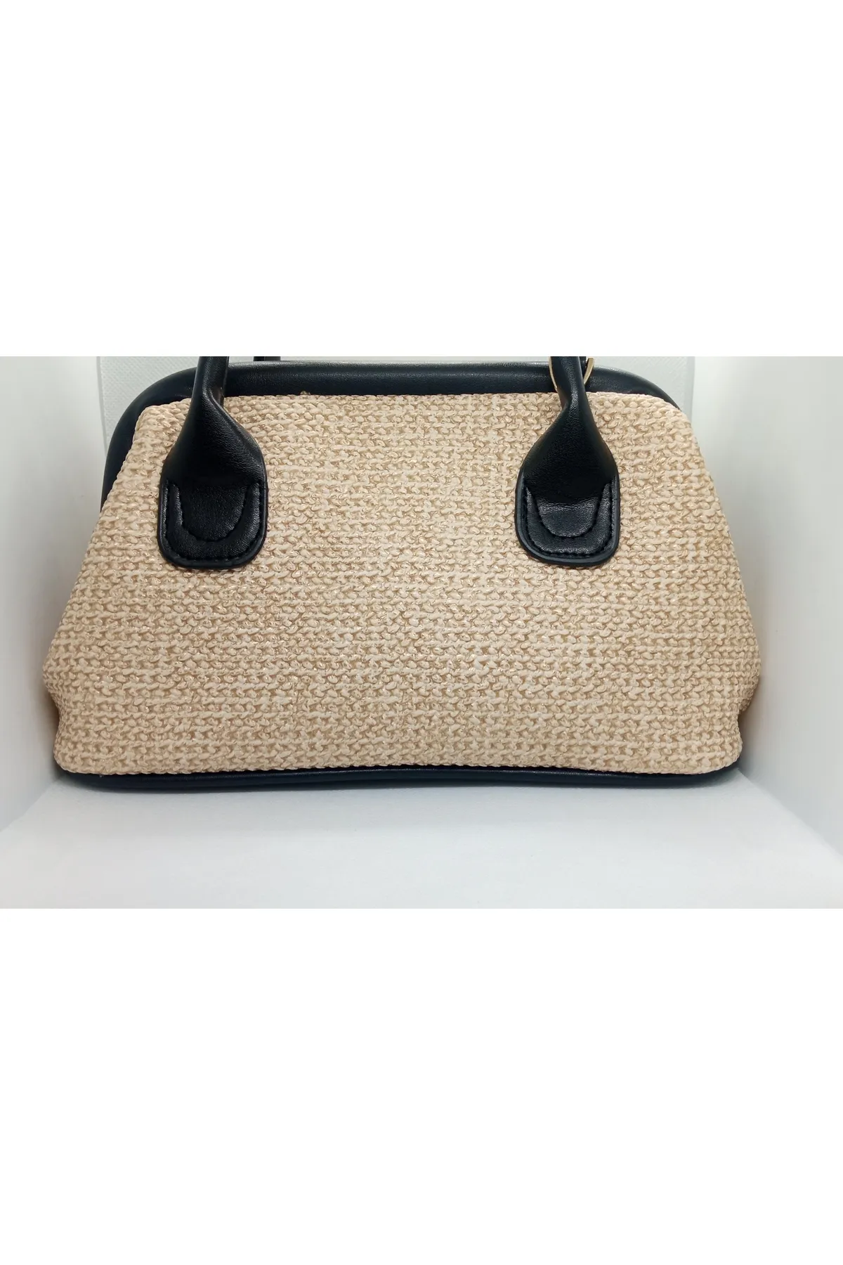 Doğal Hasır Görünümlü Çanta